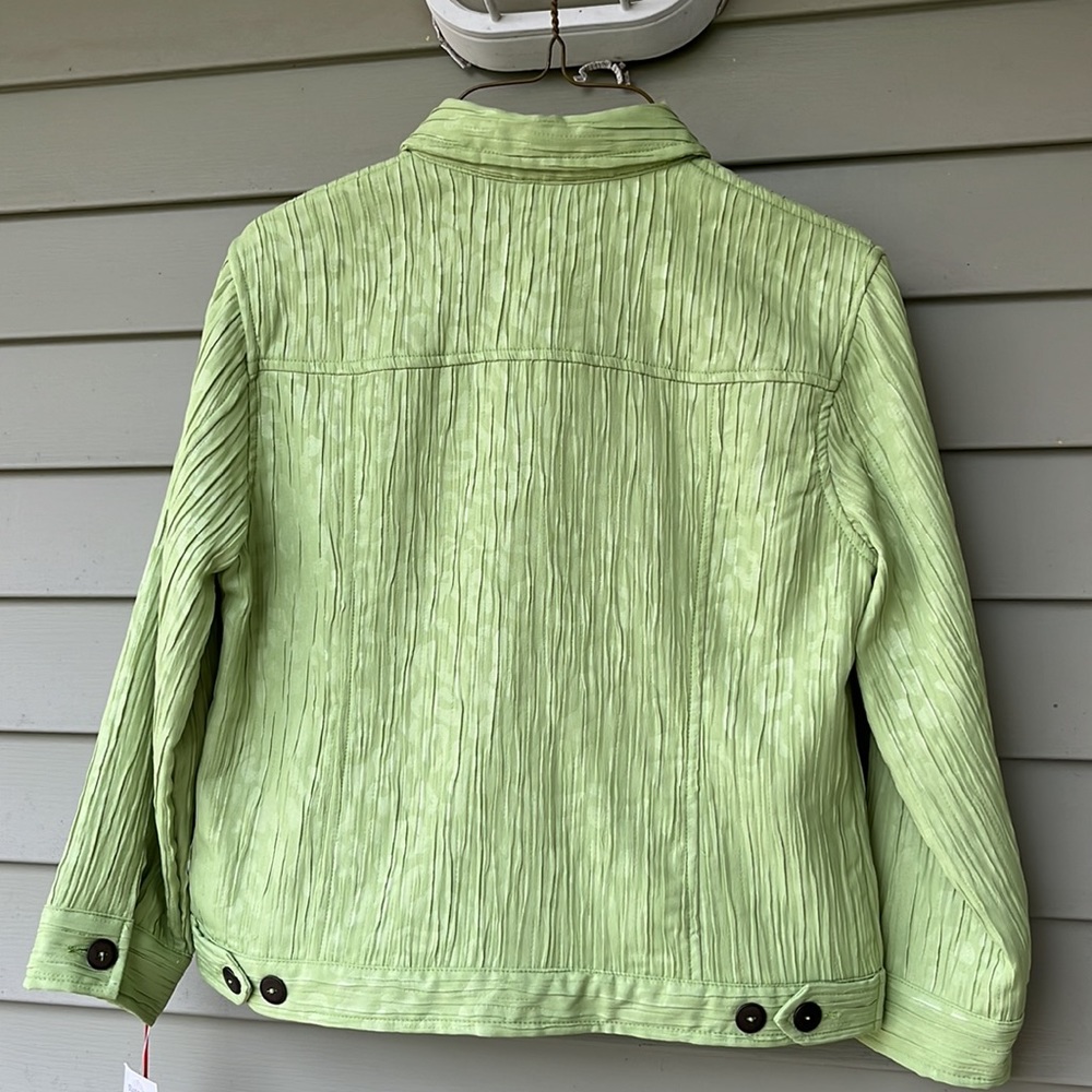 New Ruby Rd. Neon green animal print button down jacket - Picture 12 of 15